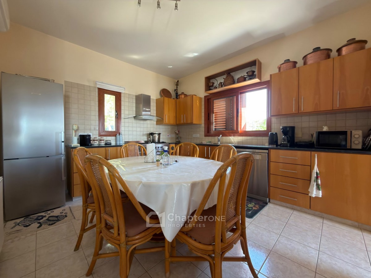 Detached Villa For Sale  in  Tsada
