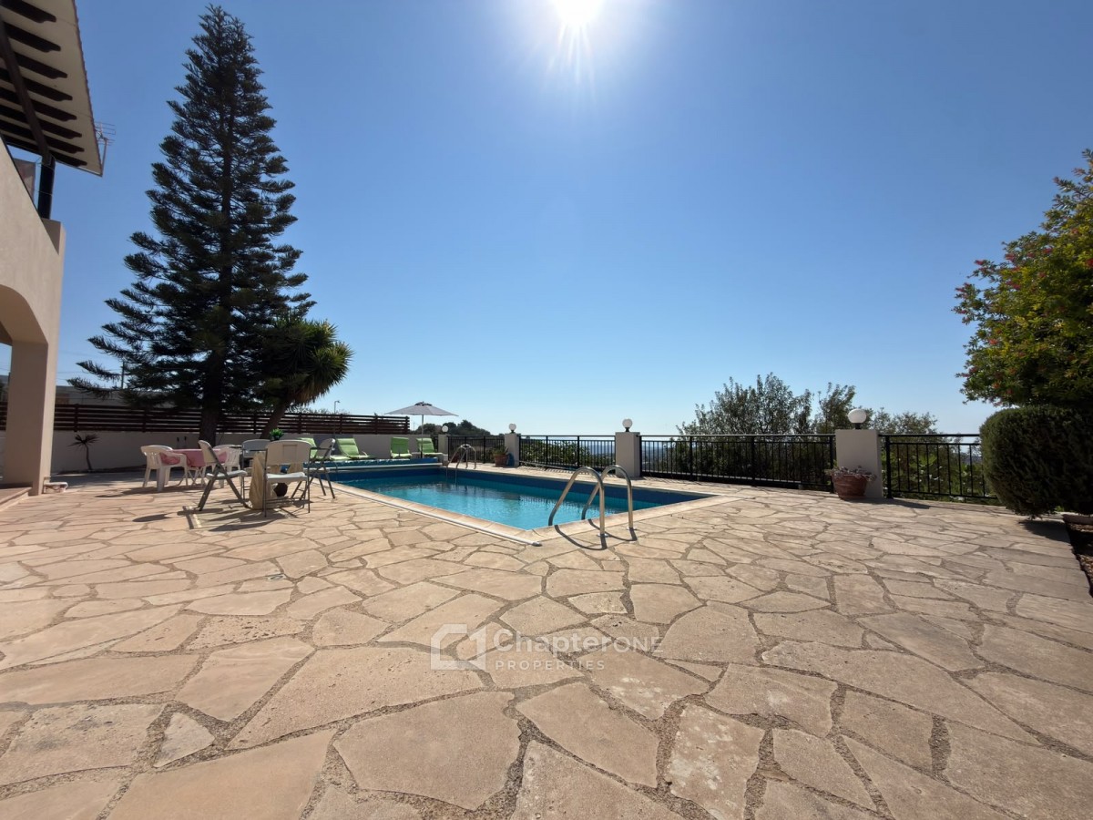 Detached Villa For Sale  in  Tsada