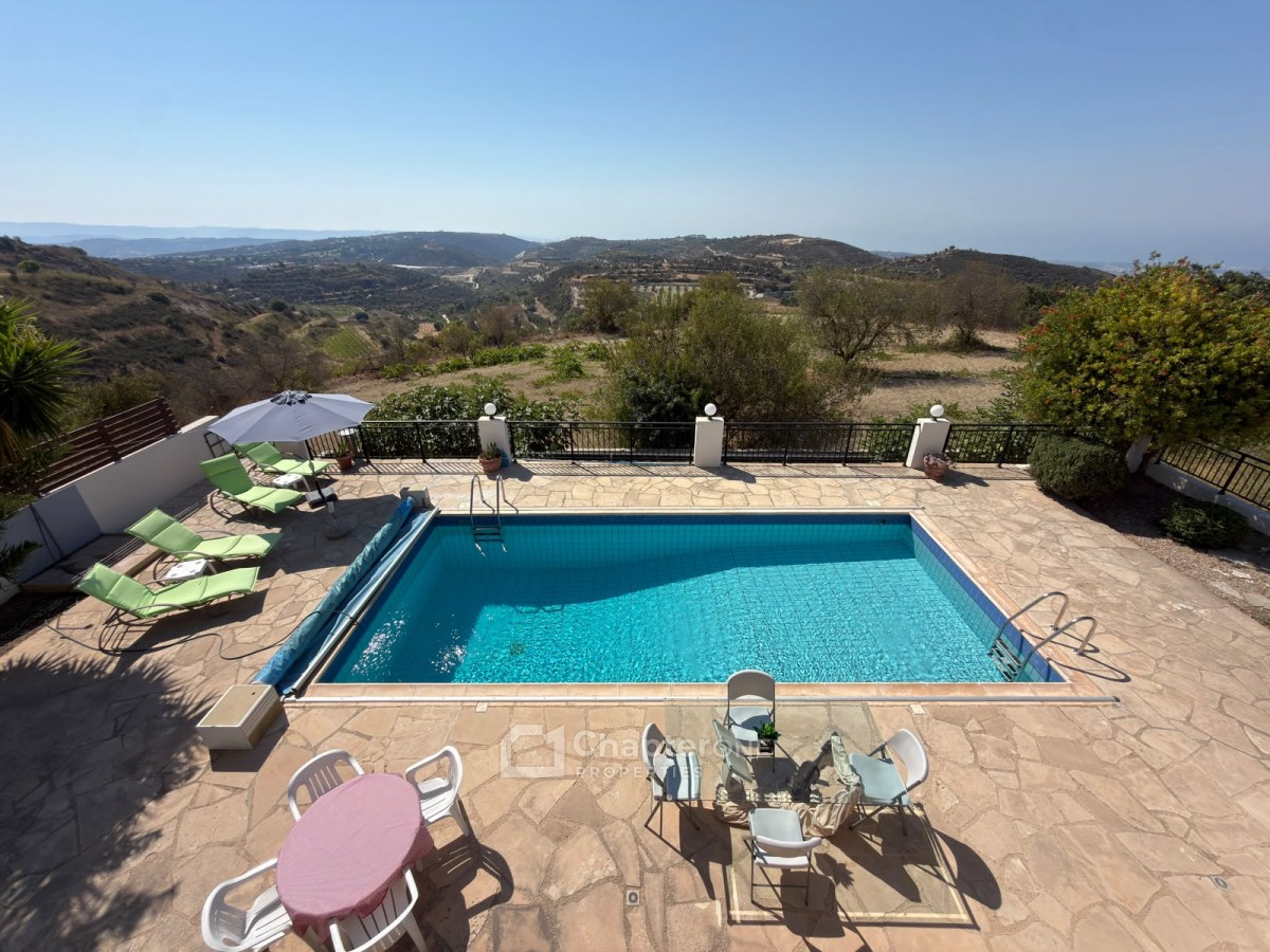 Detached Villa For Sale  in  Tsada