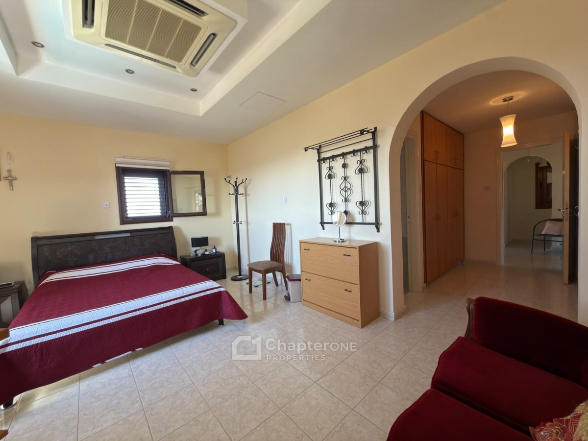 Detached Villa For Sale  in  Tsada