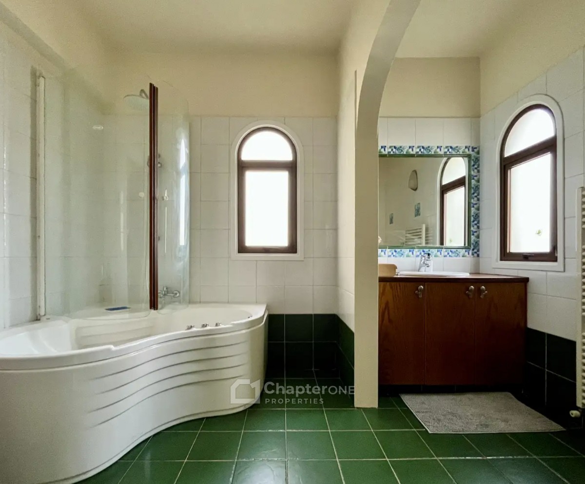 Detached Villa For Rent  in  Egkomi
