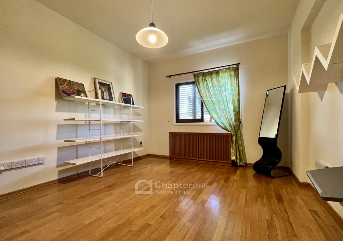 Detached Villa For Rent  in  Egkomi