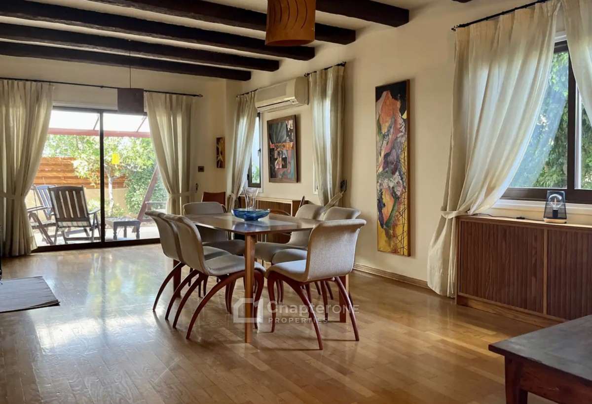 Detached Villa For Rent  in  Egkomi