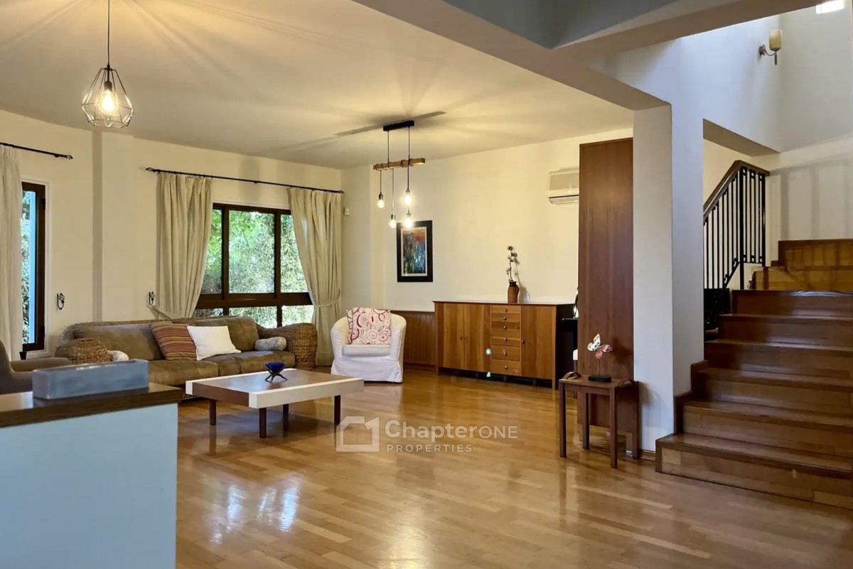 Detached Villa For Rent  in  Egkomi