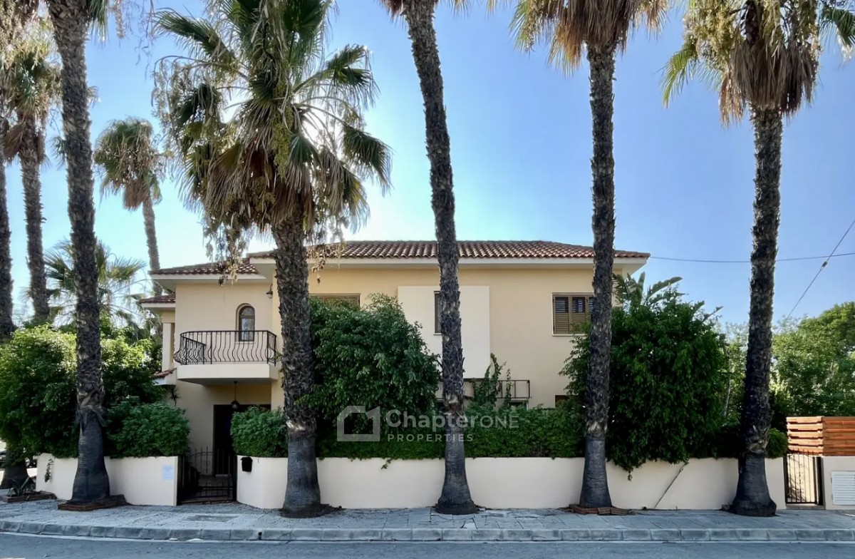 Detached Villa For Rent  in  Egkomi