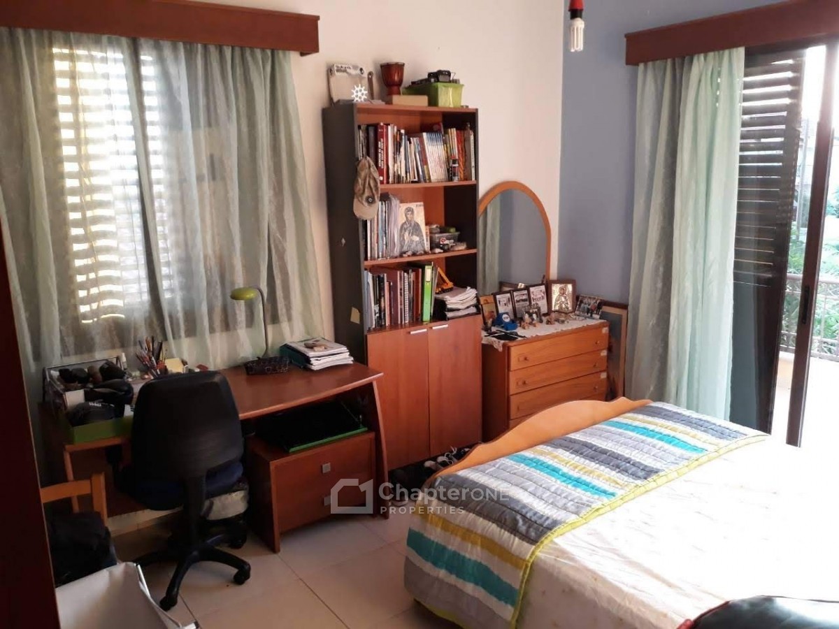 Detached Villa for sale in Empa