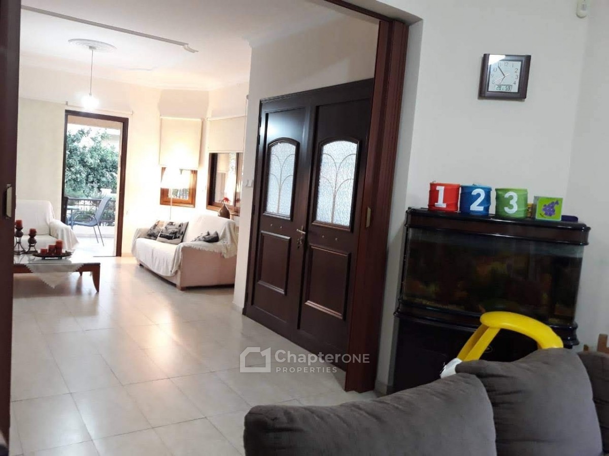 Detached Villa for sale in Empa