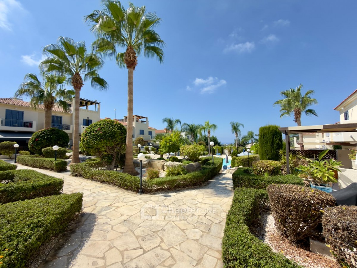 Townhouse For Sale  in  Peyia