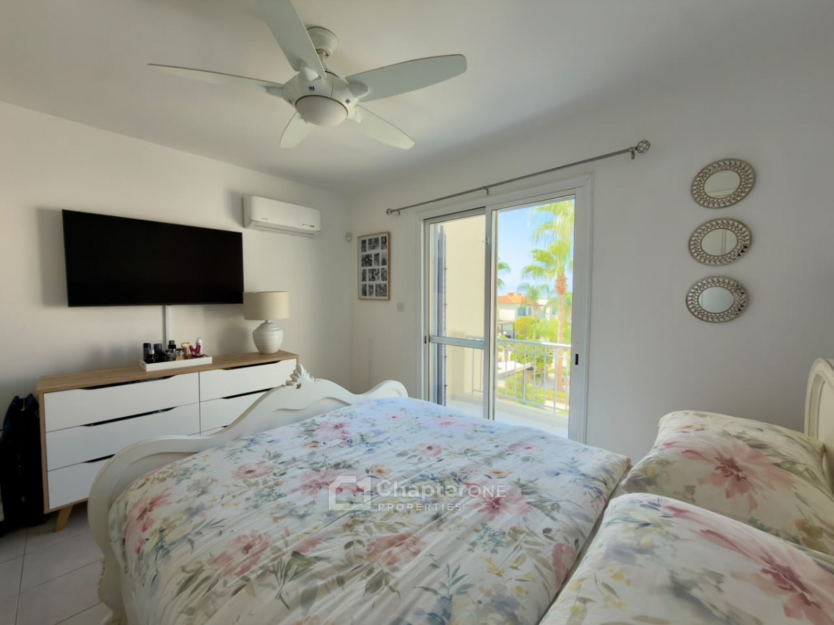 Townhouse For Sale  in  Peyia