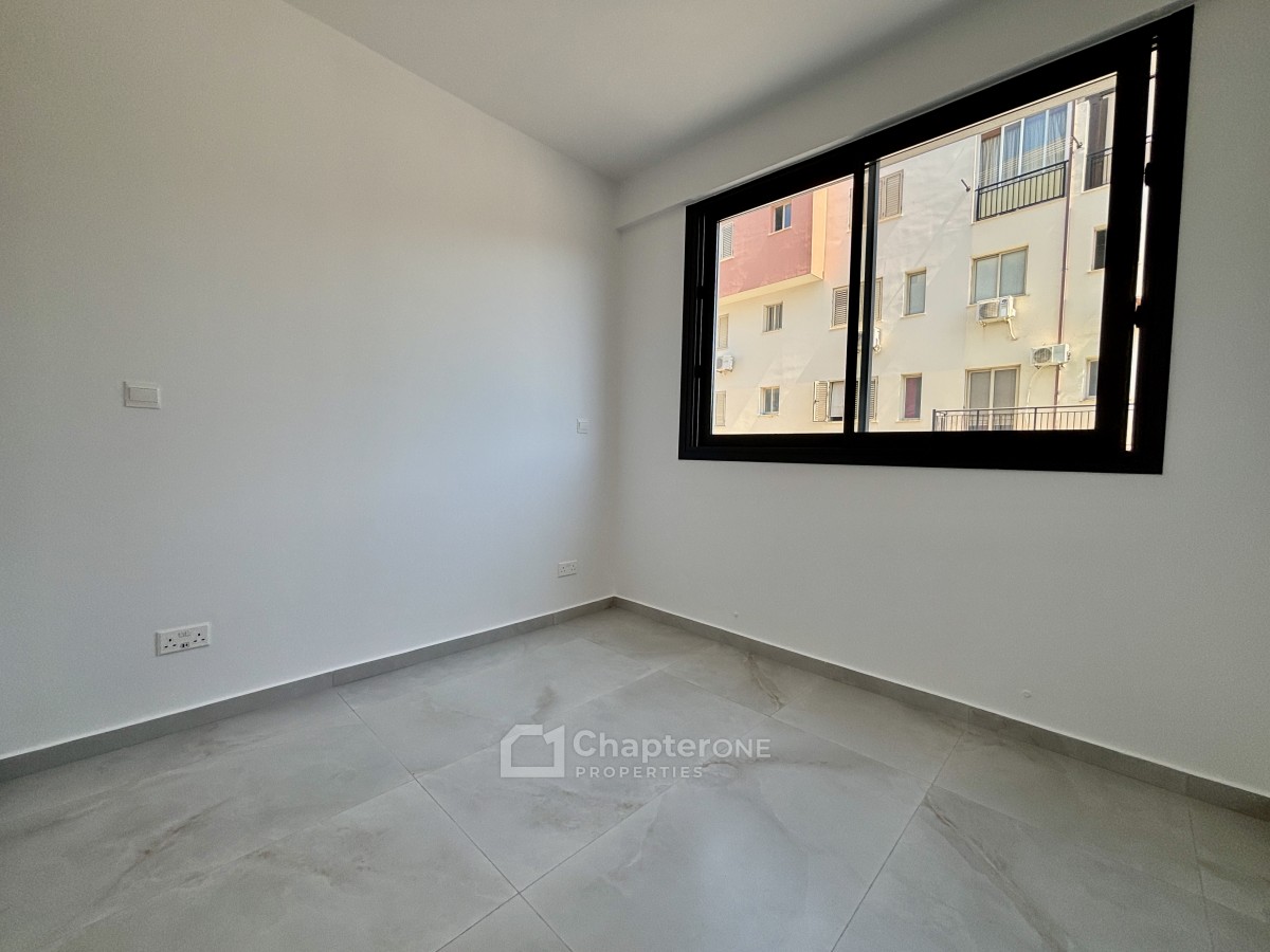 Apartment For Sale  in  Paphos Town
