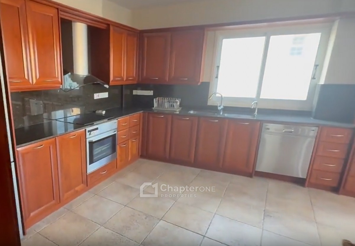 Detached Villa For Sale  in  Strovolos - Acropolis