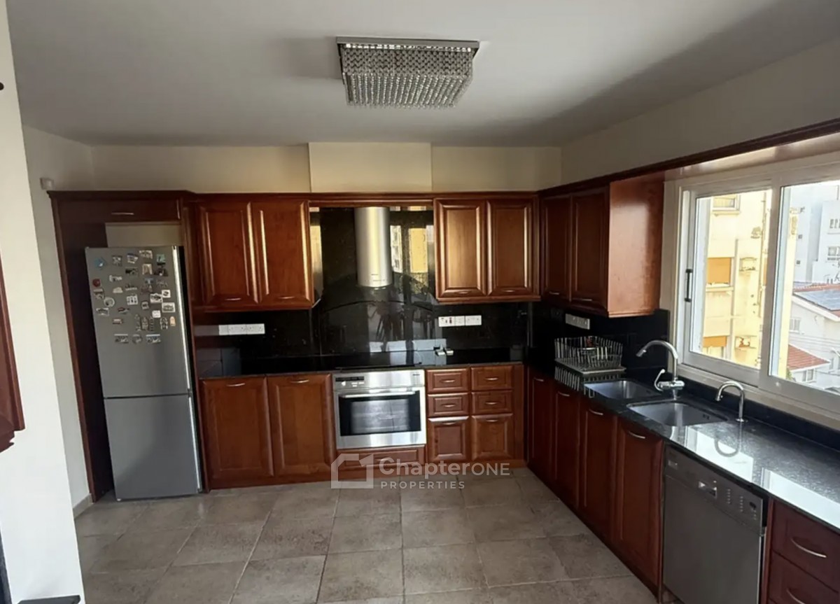 Detached Villa For Sale  in  Strovolos - Acropolis