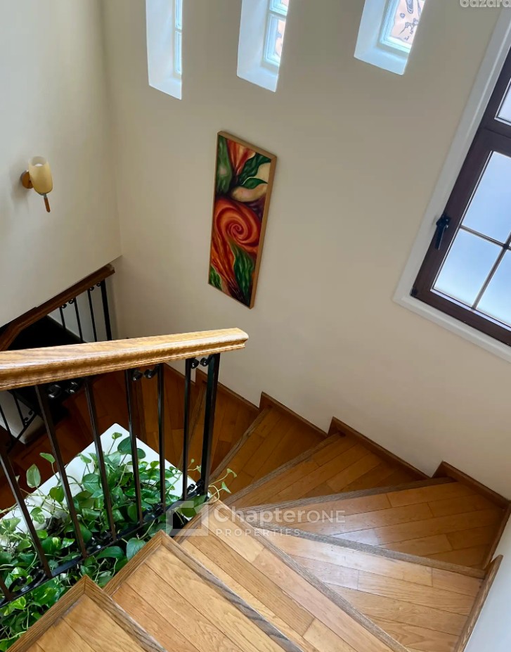 Detached Villa For Rent  in  Egkomi - Parissinos
