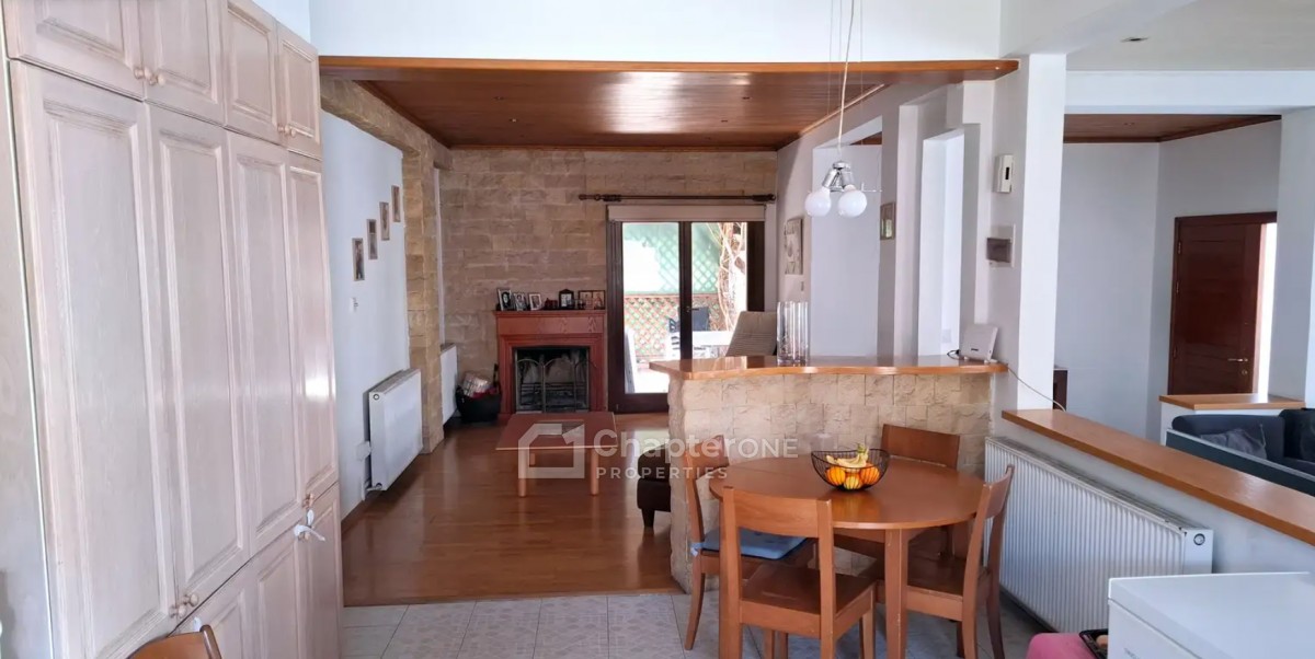 Detached Villa For Sale  in  Palouriotissa
