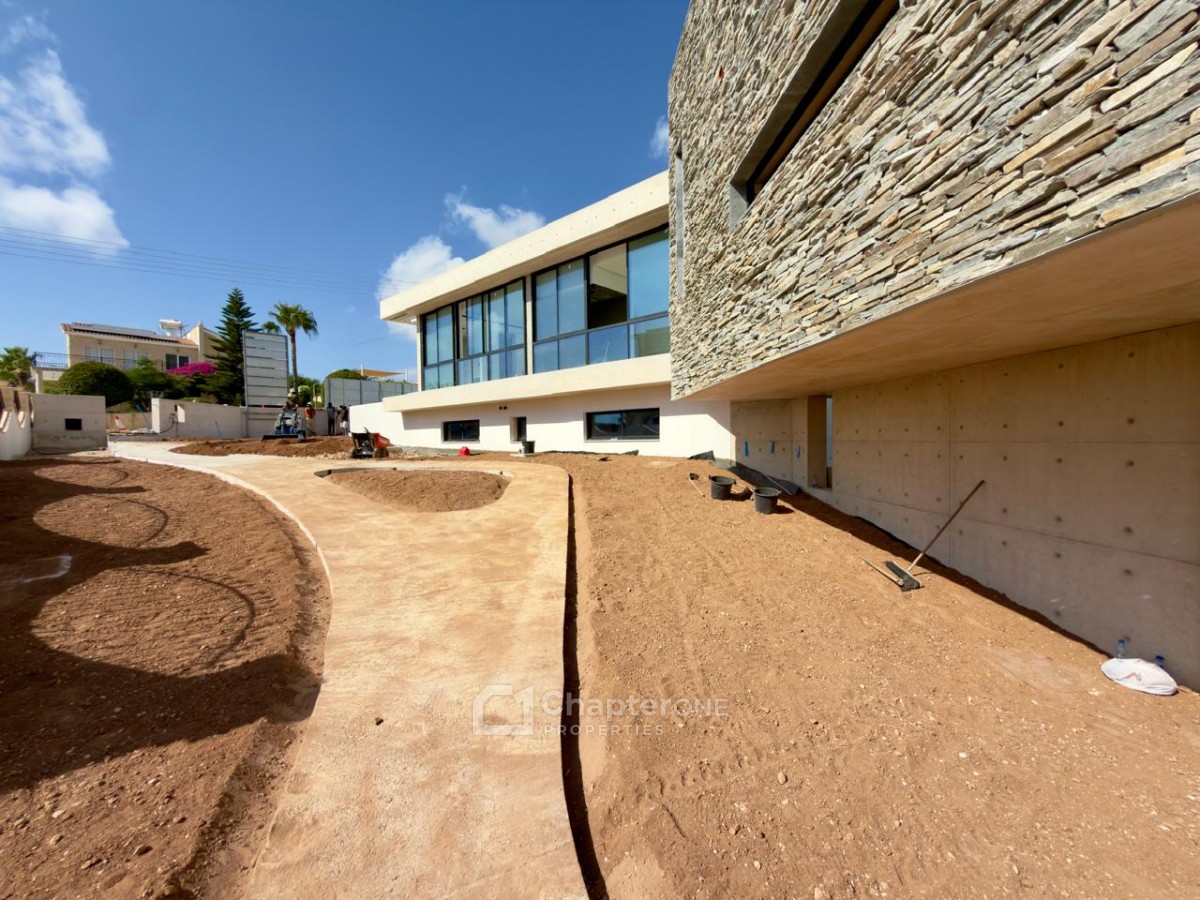 Detached Villa For Sale  in  Peyia