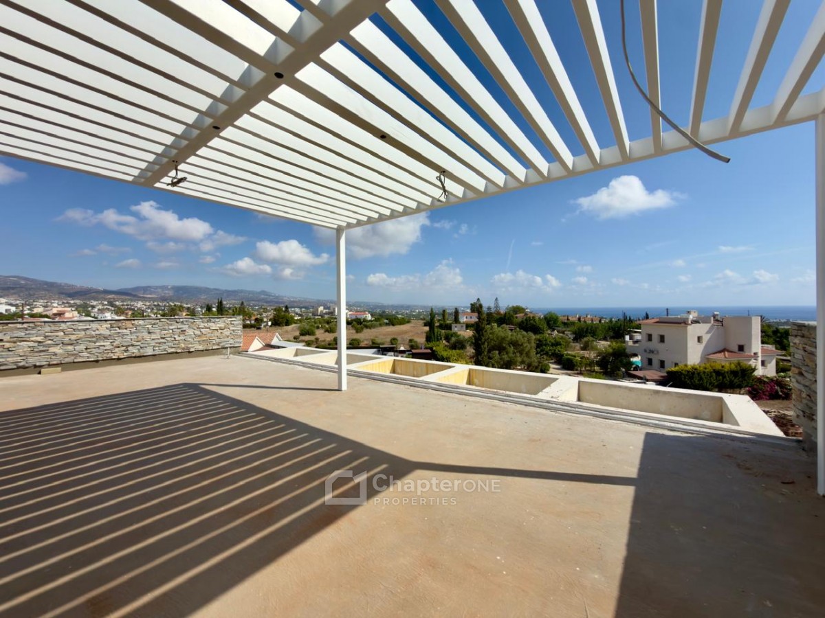 Detached Villa For Sale  in  Peyia