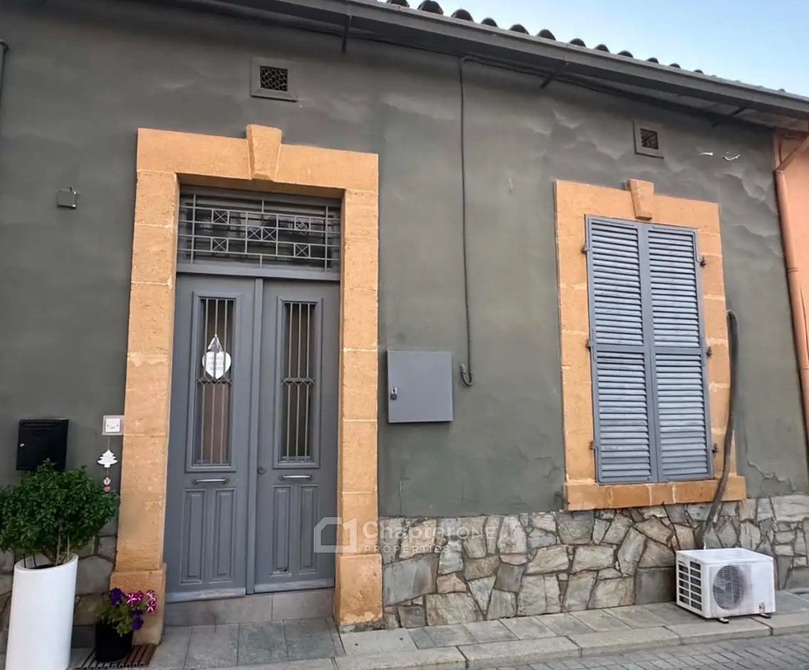 Semi Detached Villa For Sale  in  Palouriotissa