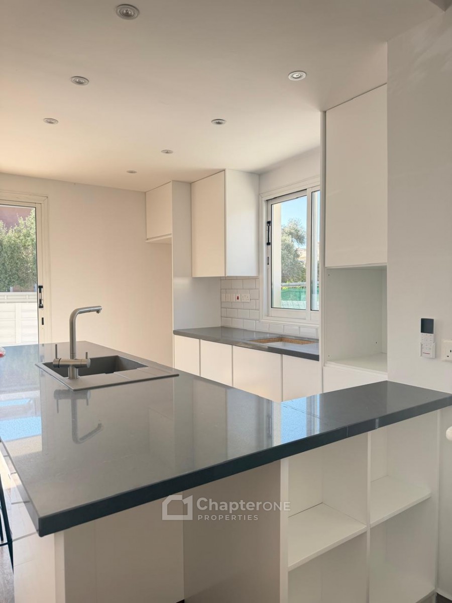 Apartment For Sale  in  Kato Paphos - Universal
