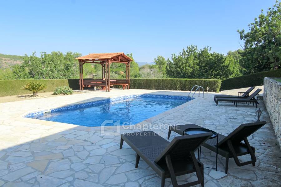 Detached Villa For Sale  in  Lysos