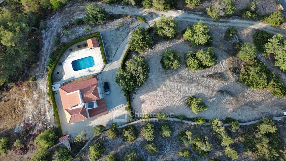 Detached Villa For Sale  in  Lysos