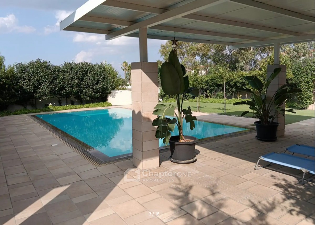 Detached Villa For Sale  in  Strovolos - Chryseleousa