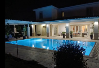 Strovolos - Chryseleousa Detached Villa For Sale | C12788