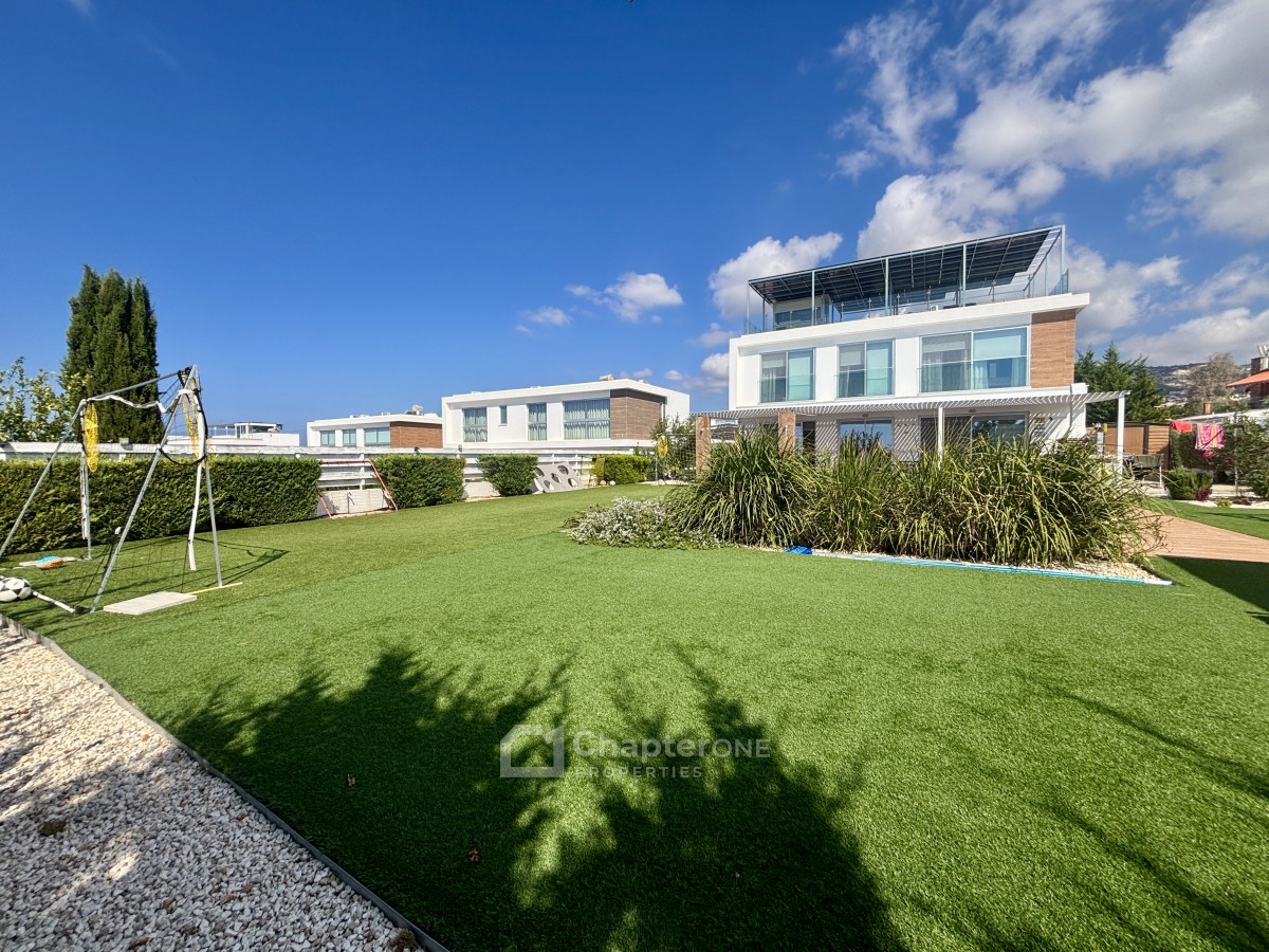 Detached Villa For Sale  in  Peyia - Coral Bay