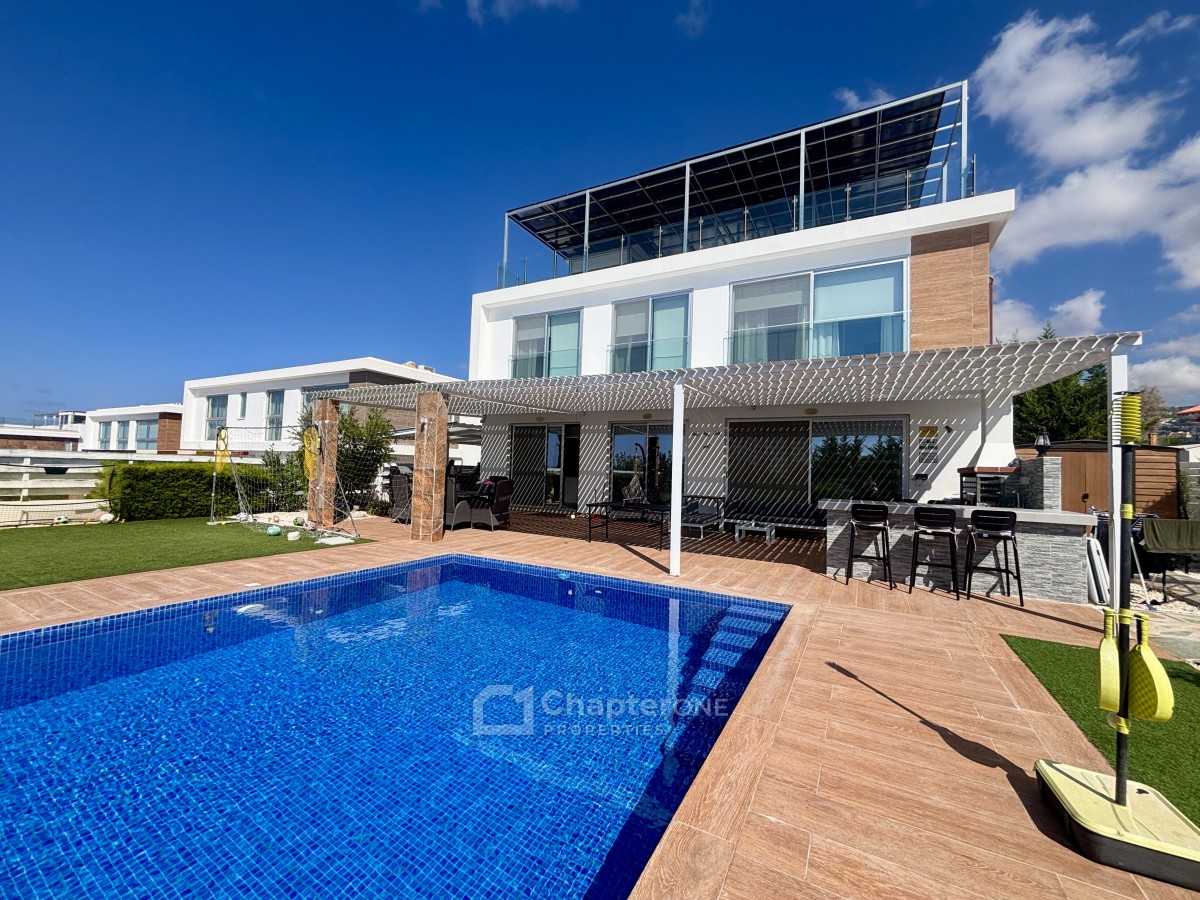 Detached Villa For Sale  in  Peyia - Coral Bay