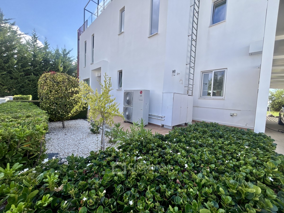 Detached Villa For Sale  in  Peyia - Coral Bay