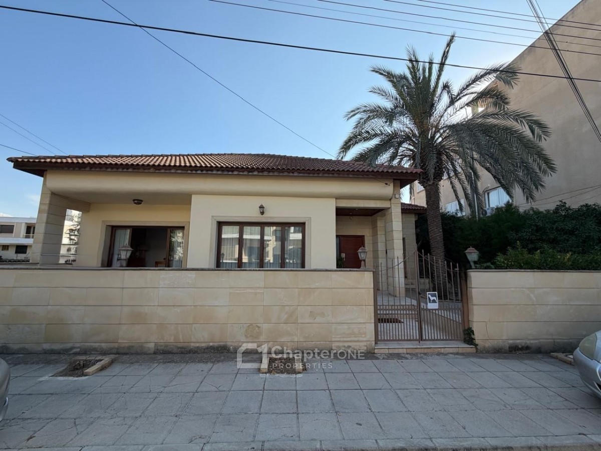 Detached Villa For Sale  in  Palouriotissa