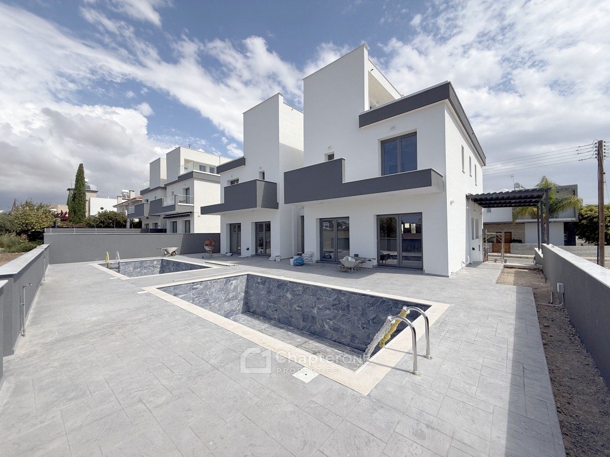 Semi Detached Villa For Sale  in  Mandria