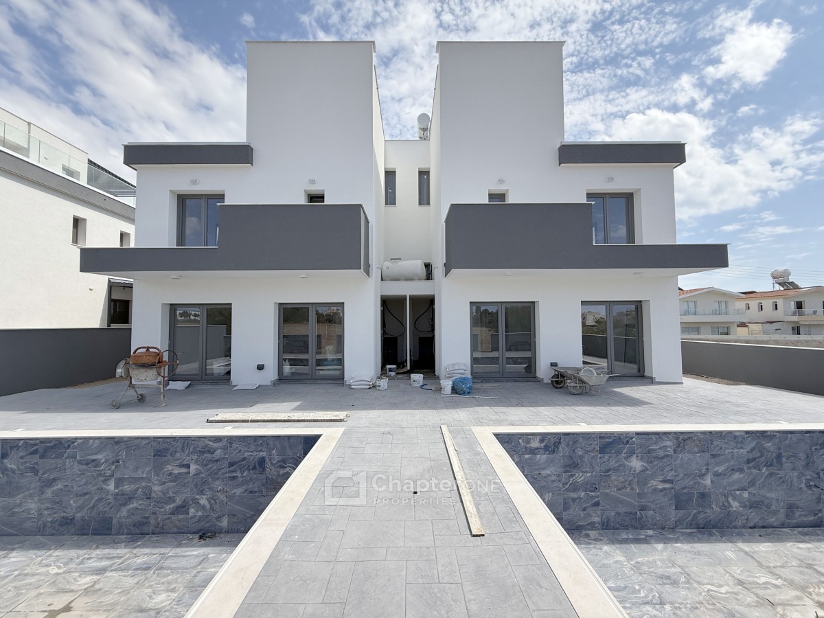 Semi Detached Villa For Sale  in  Mandria