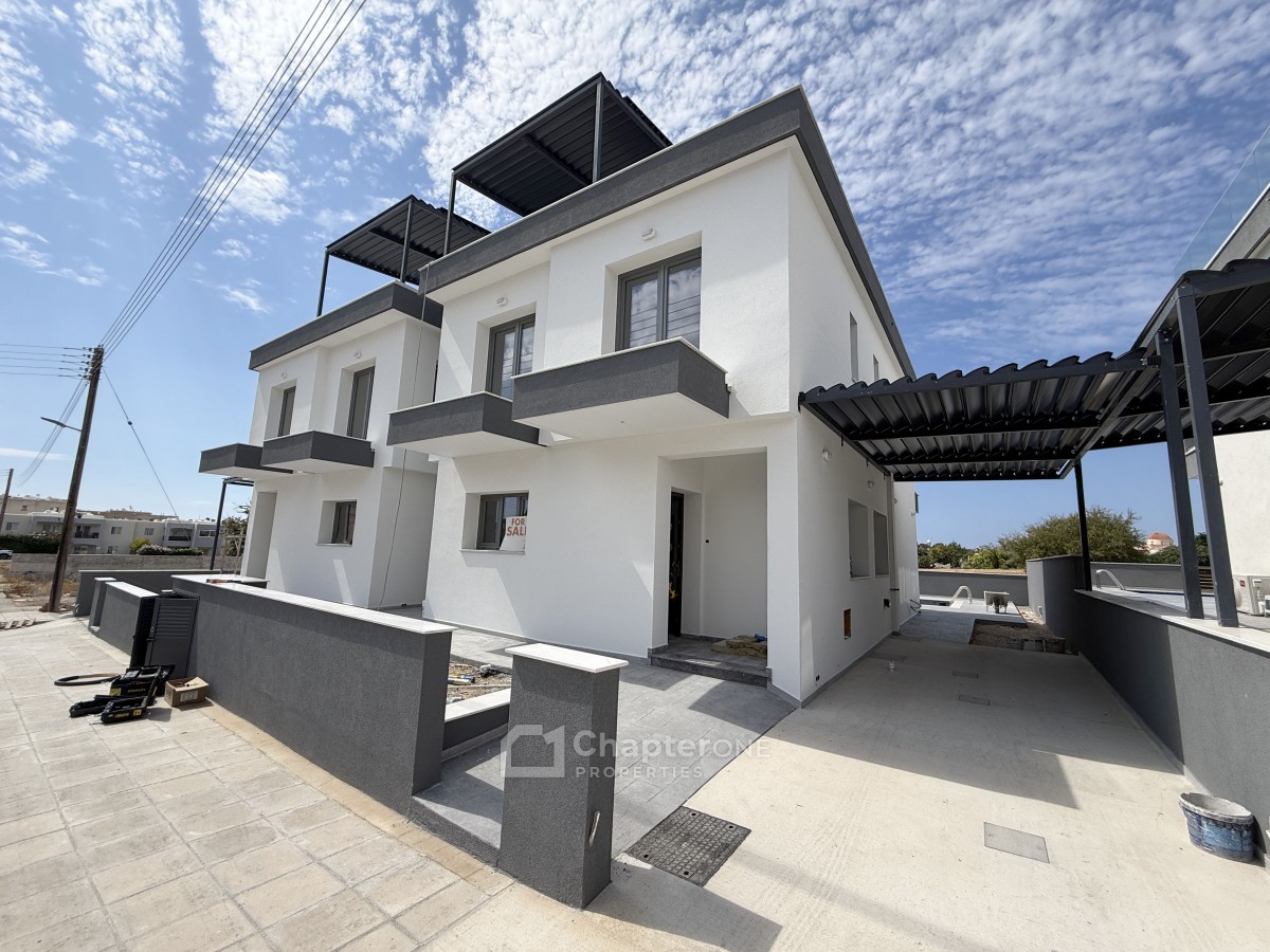 Semi Detached Villa For Sale  in  Mandria