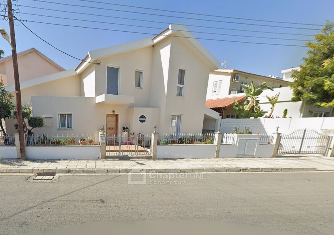 Detached Villa For Rent  in  Agios Dometios - Agios Georgios