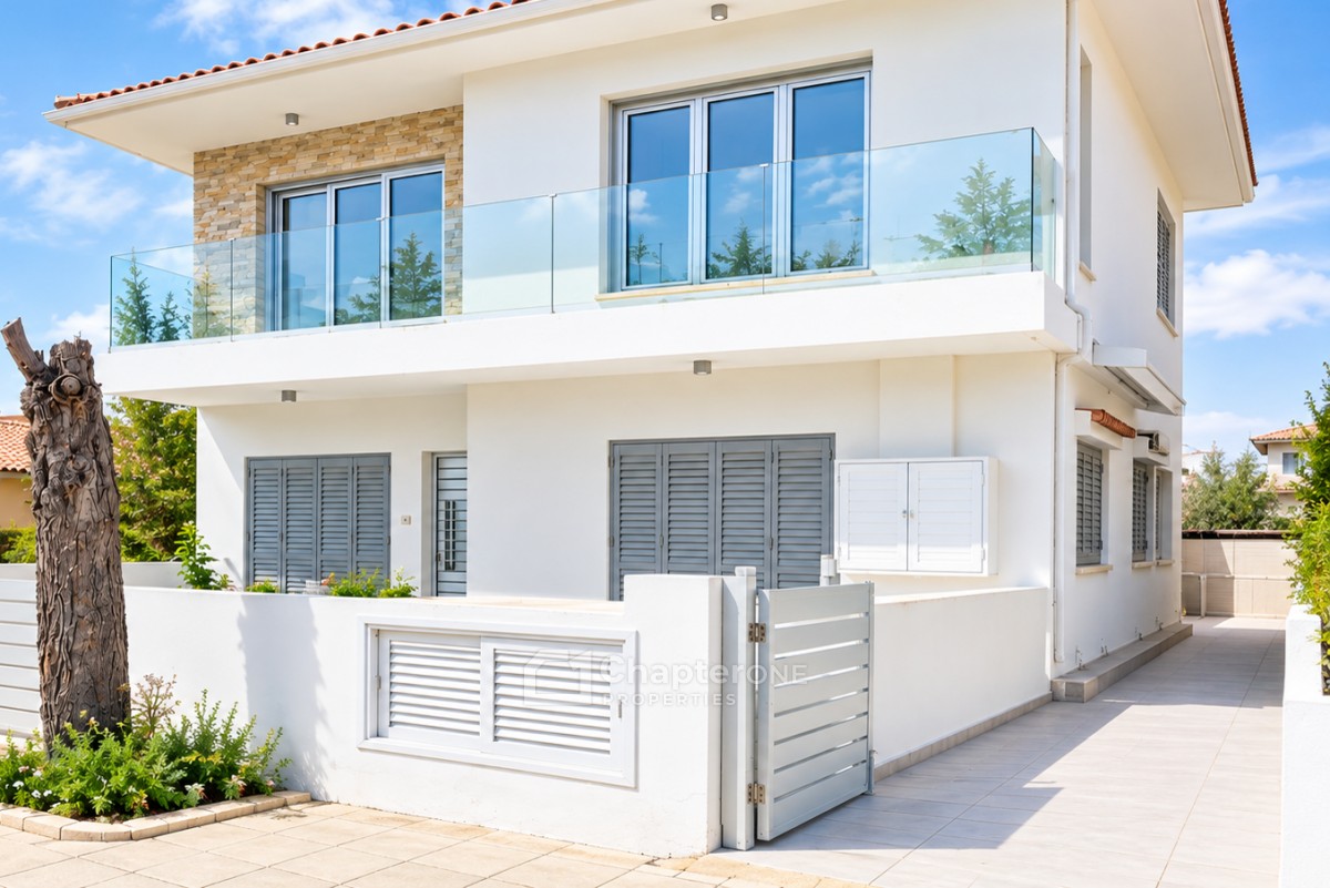 Detached Villa For Rent  in  Platy