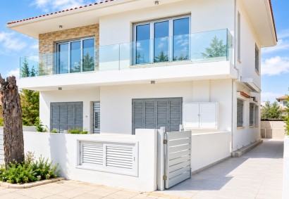 Platy, Nicosia Detached Villa For Rent | C12955