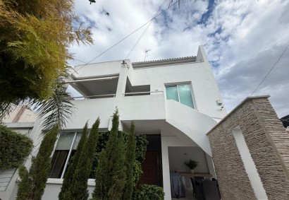Strovolos - Ap. Varnavas and Ag. Makar. Detached Vi | C12972