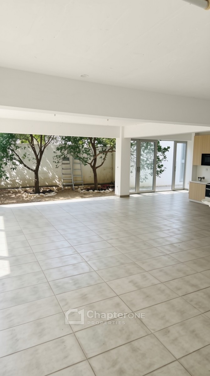Detached Villa For Rent  in  Platy