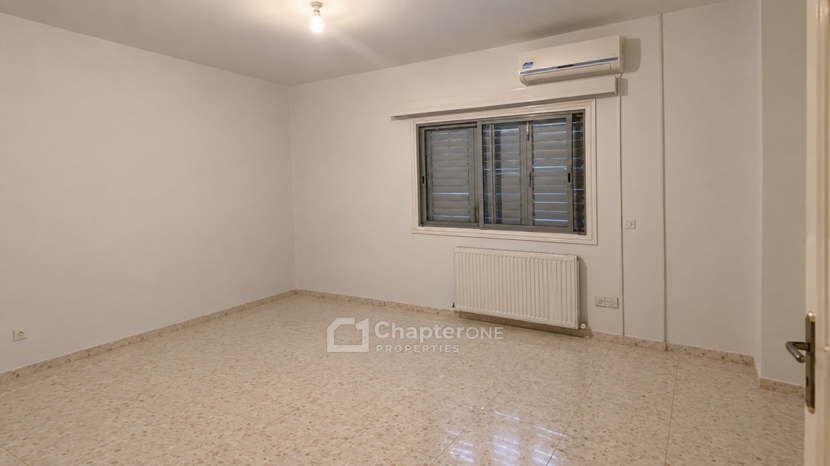 Detached Villa For Rent  in  Platy