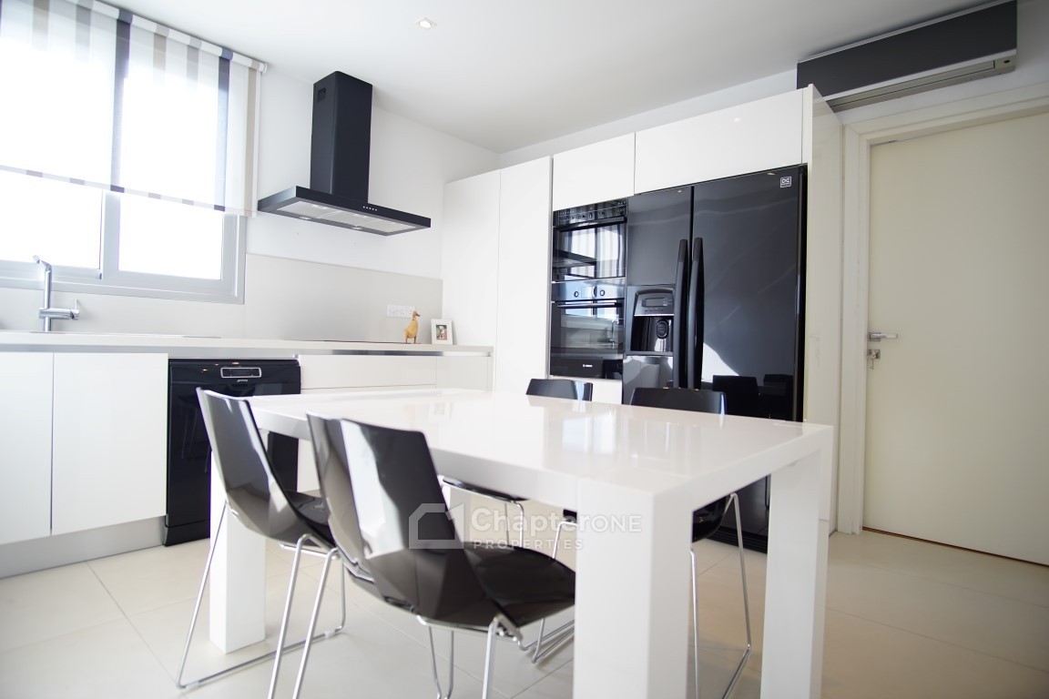 Penthouse For Sale  in  Agios Antonios