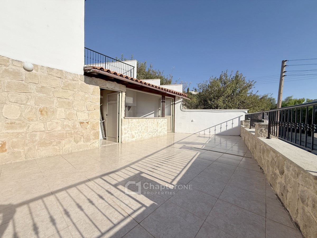 Detached Villa For Sale  in  Tsada