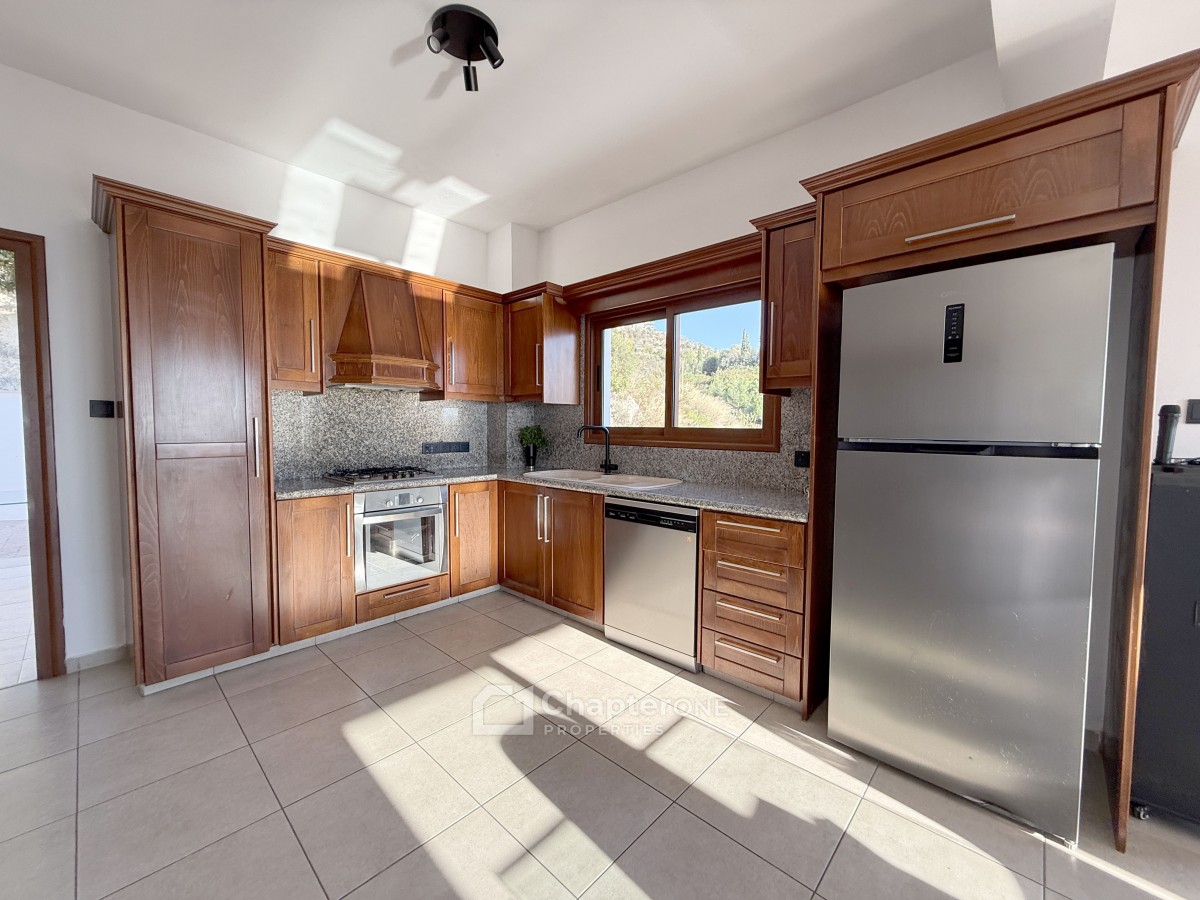 Detached Villa For Sale  in  Tsada
