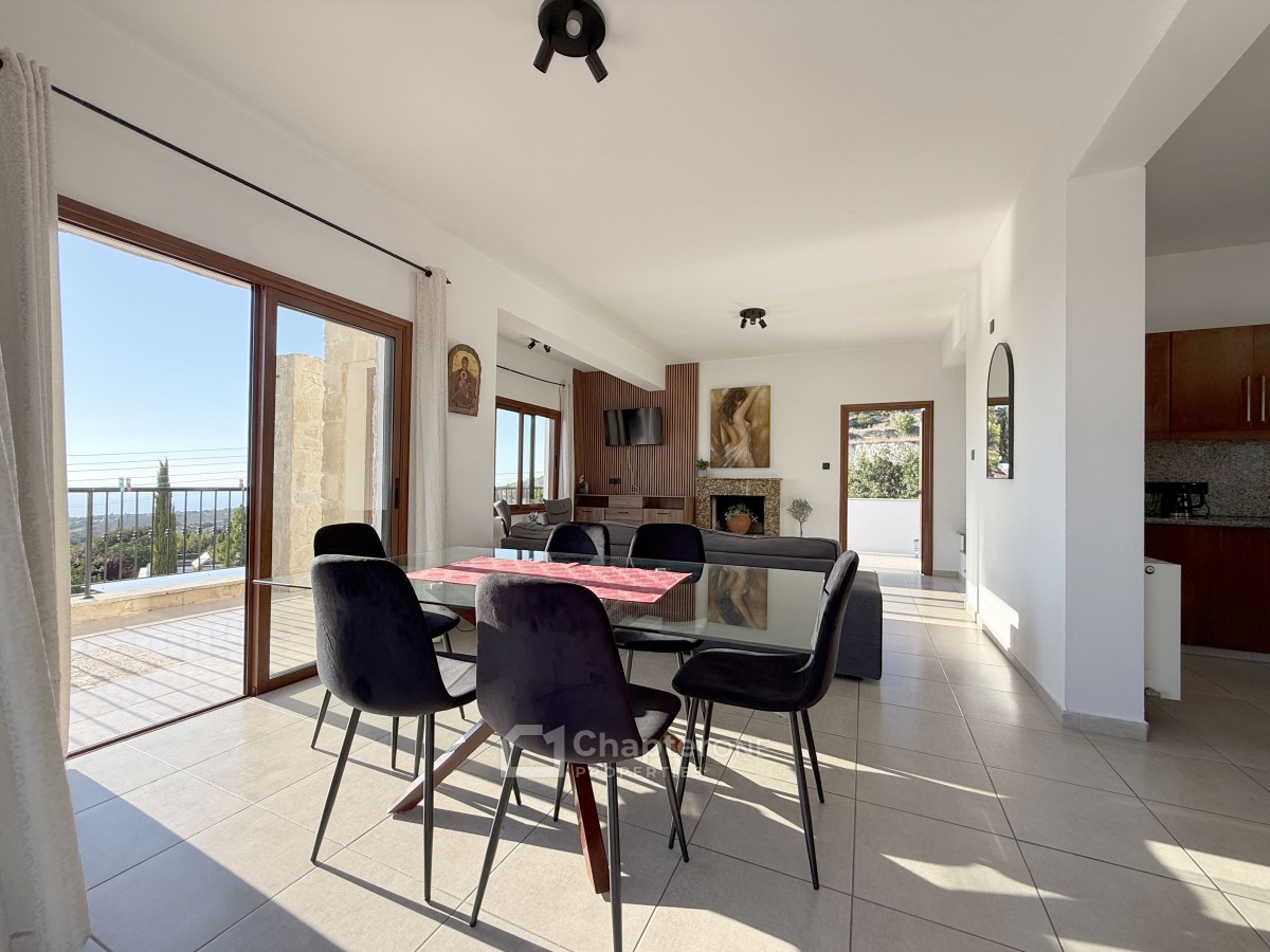 Detached Villa For Sale  in  Tsada