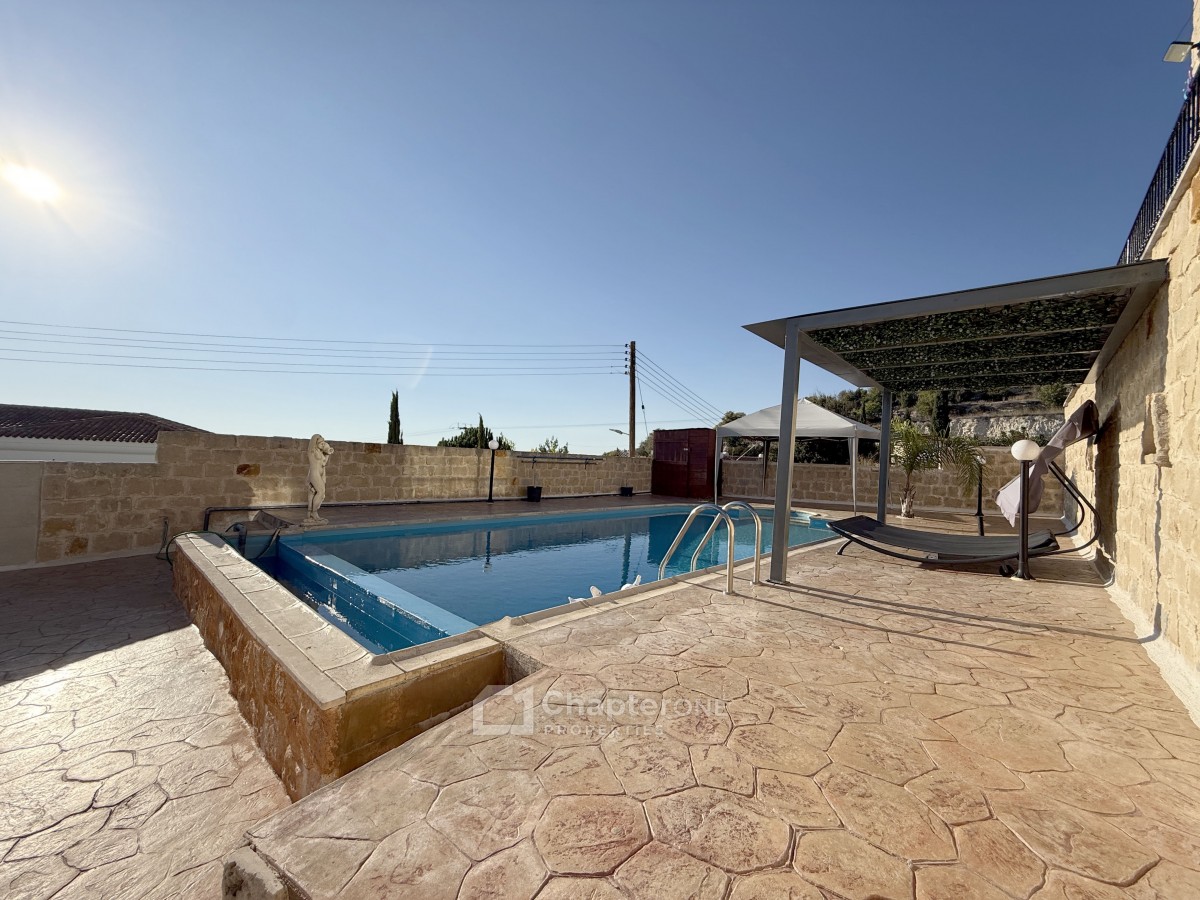 Detached Villa For Sale  in  Tsada
