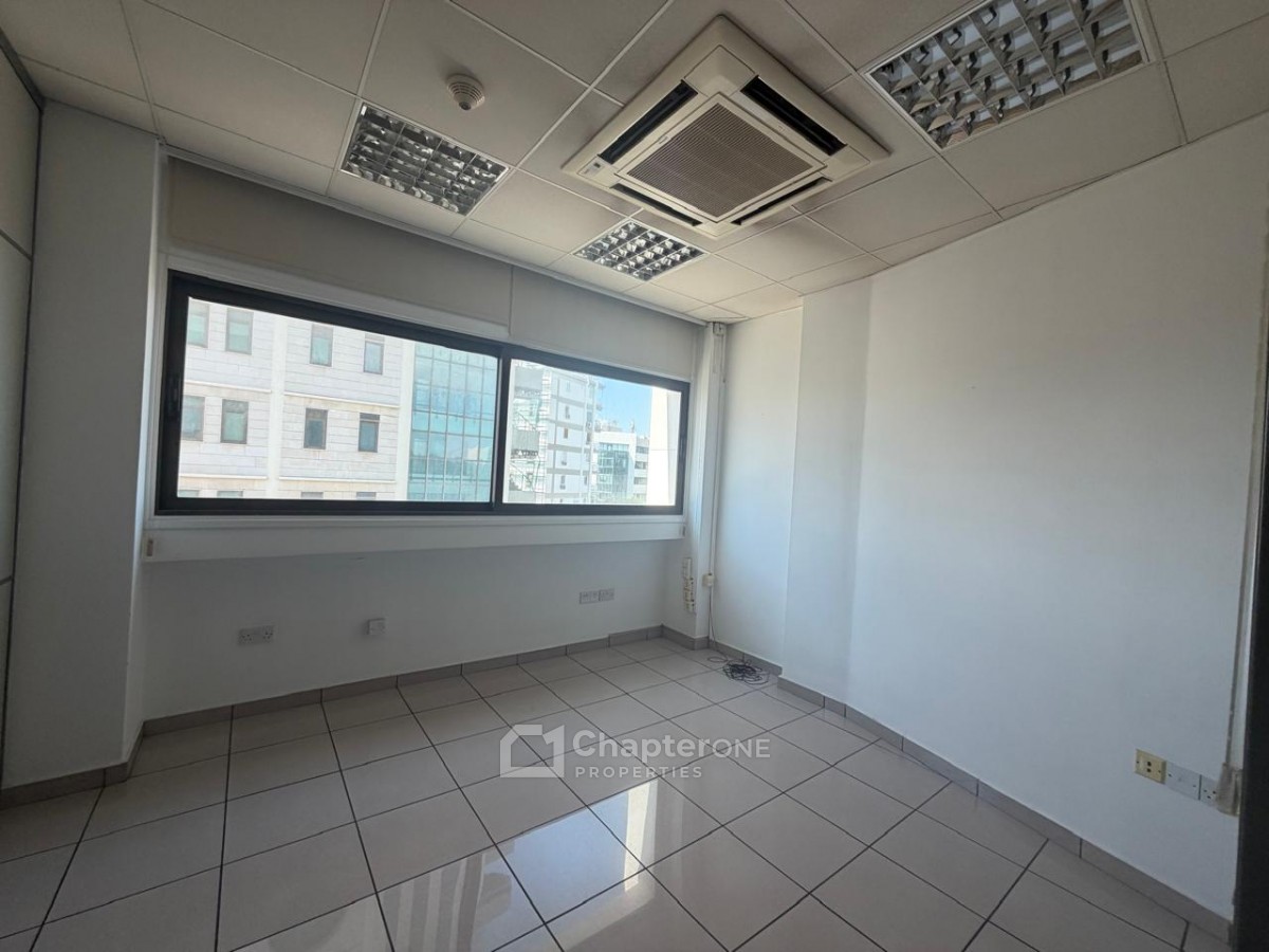 Office  For Rent  in  Nicosia Town