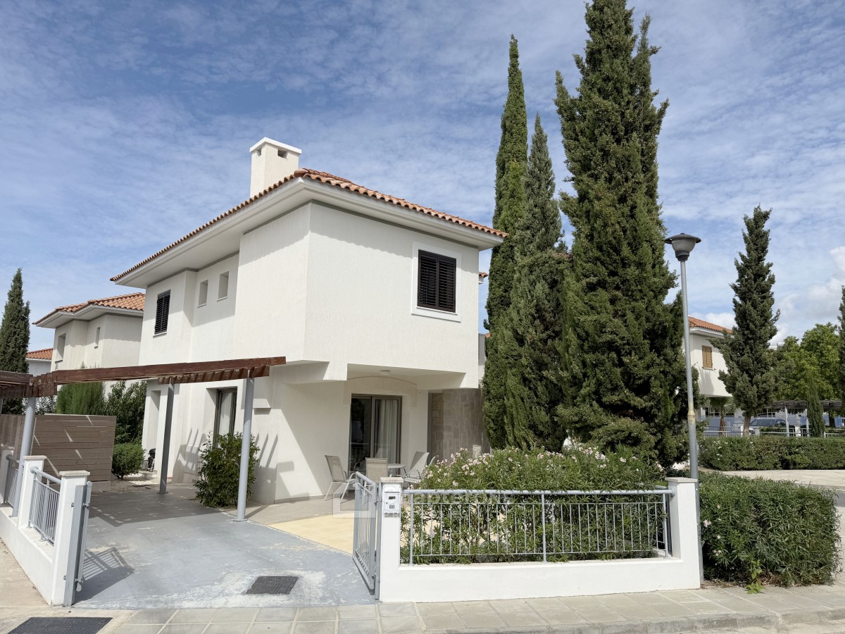 Detached Villa For Sale  in  Kato Paphos - Universal