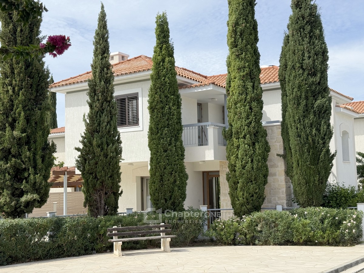 Detached Villa For Sale  in  Kato Paphos - Universal