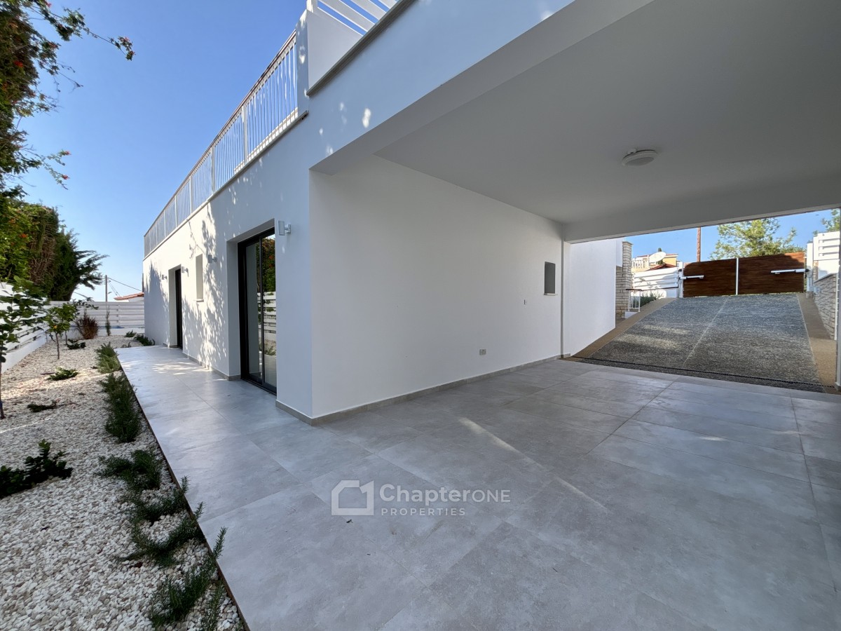 Detached Villa For Sale  in  Peyia - St. George