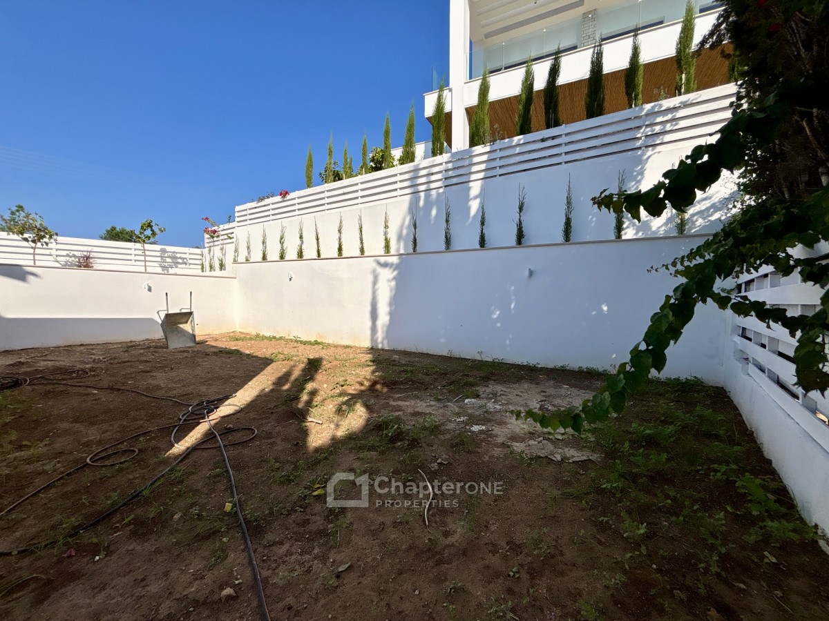 Detached Villa For Sale  in  Peyia - St. George