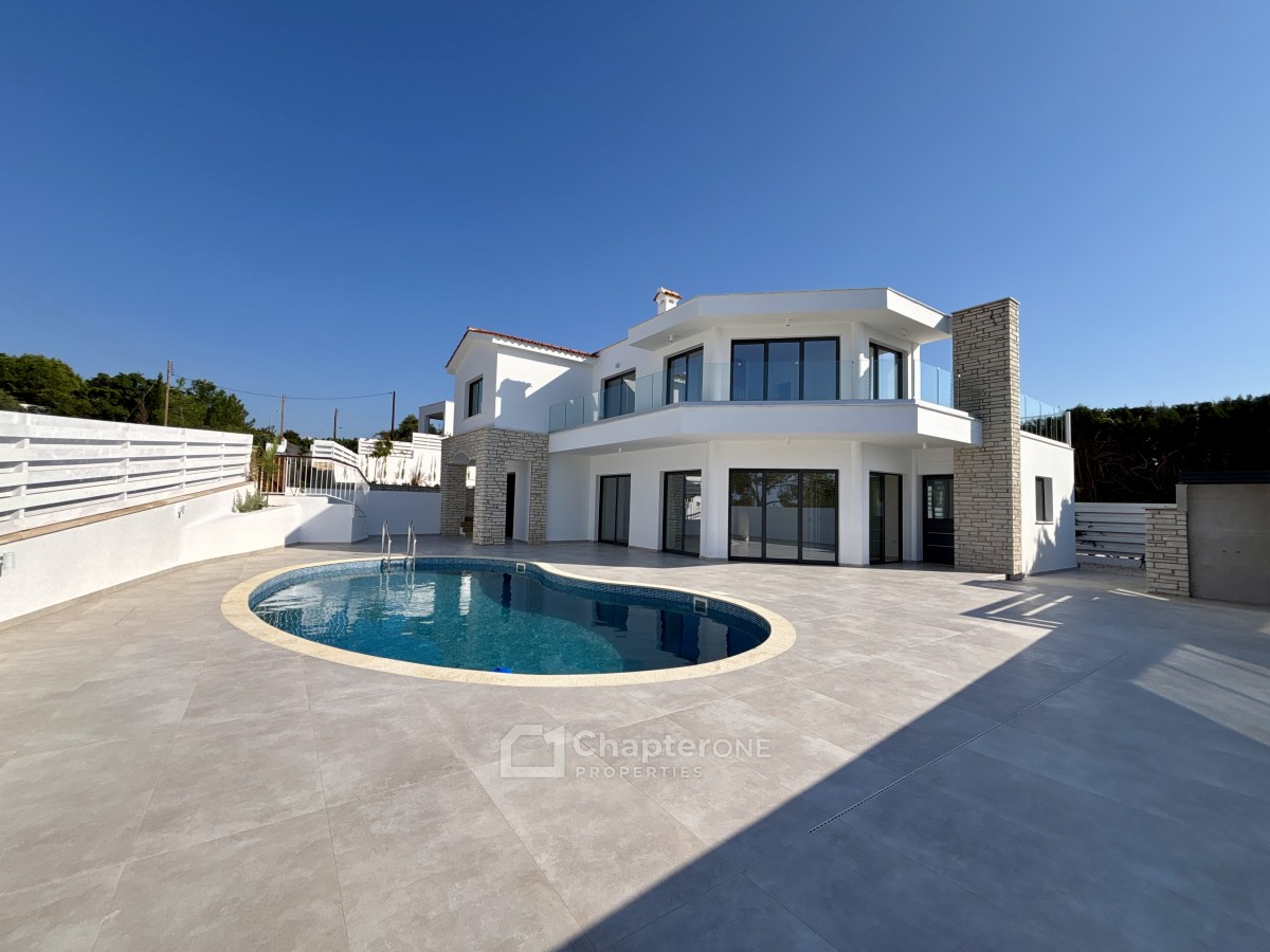 Detached Villa For Sale  in  Peyia - St. George